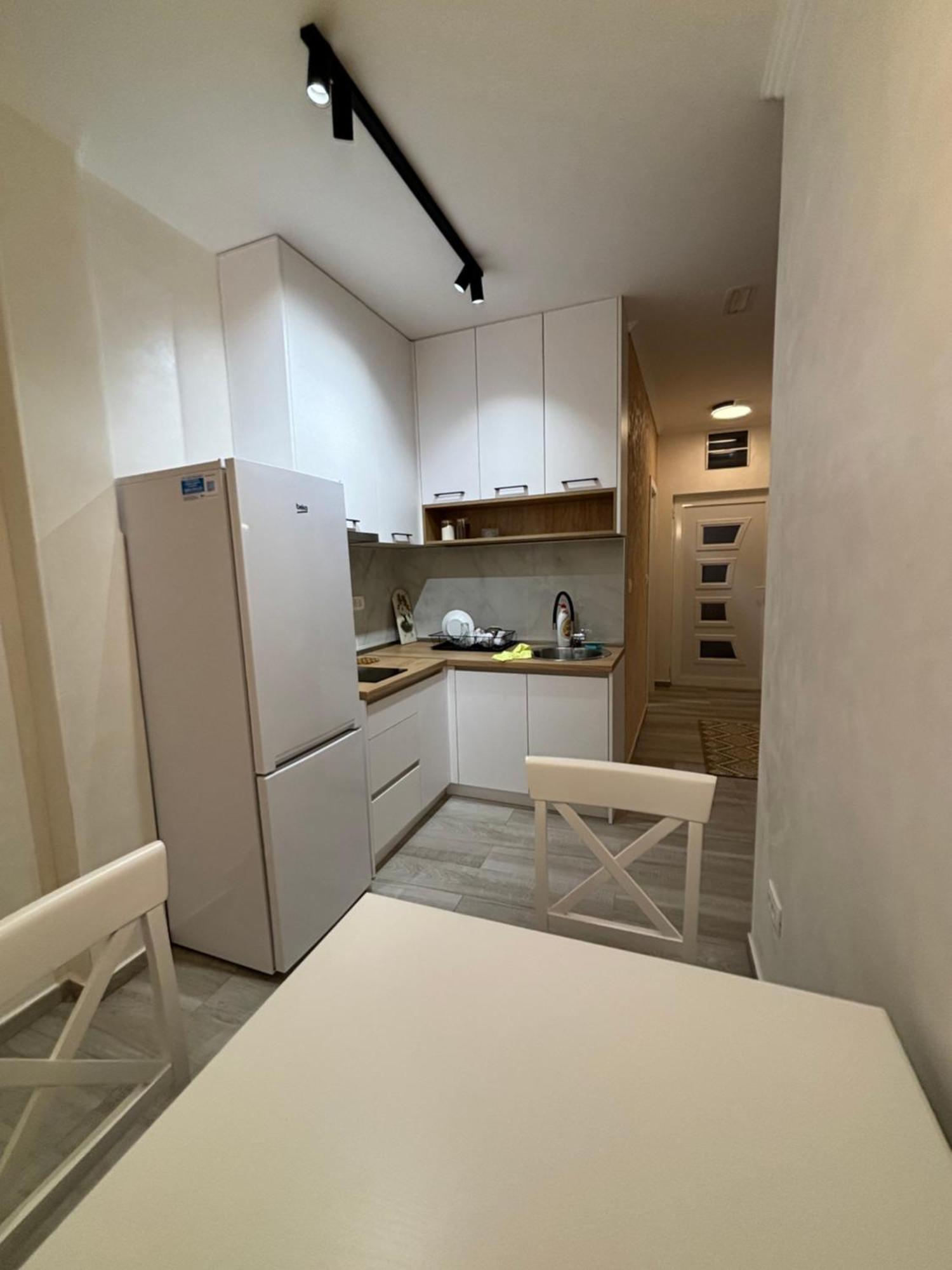 Petar Apartment พอดโกริกา ภายนอก รูปภาพ