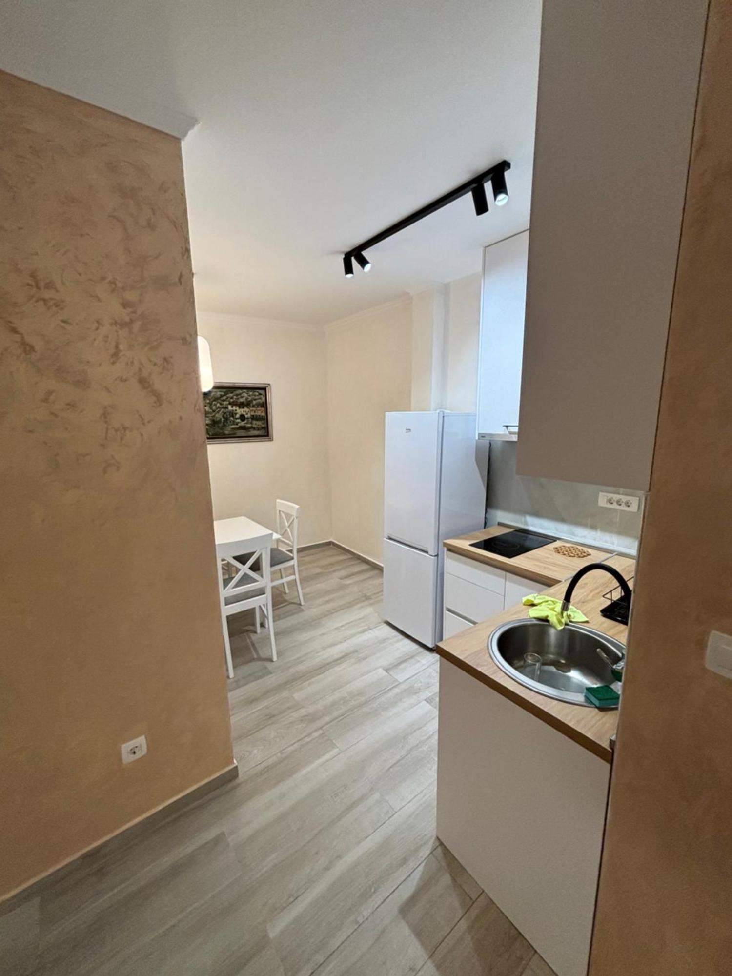 Petar Apartment พอดโกริกา ภายนอก รูปภาพ
